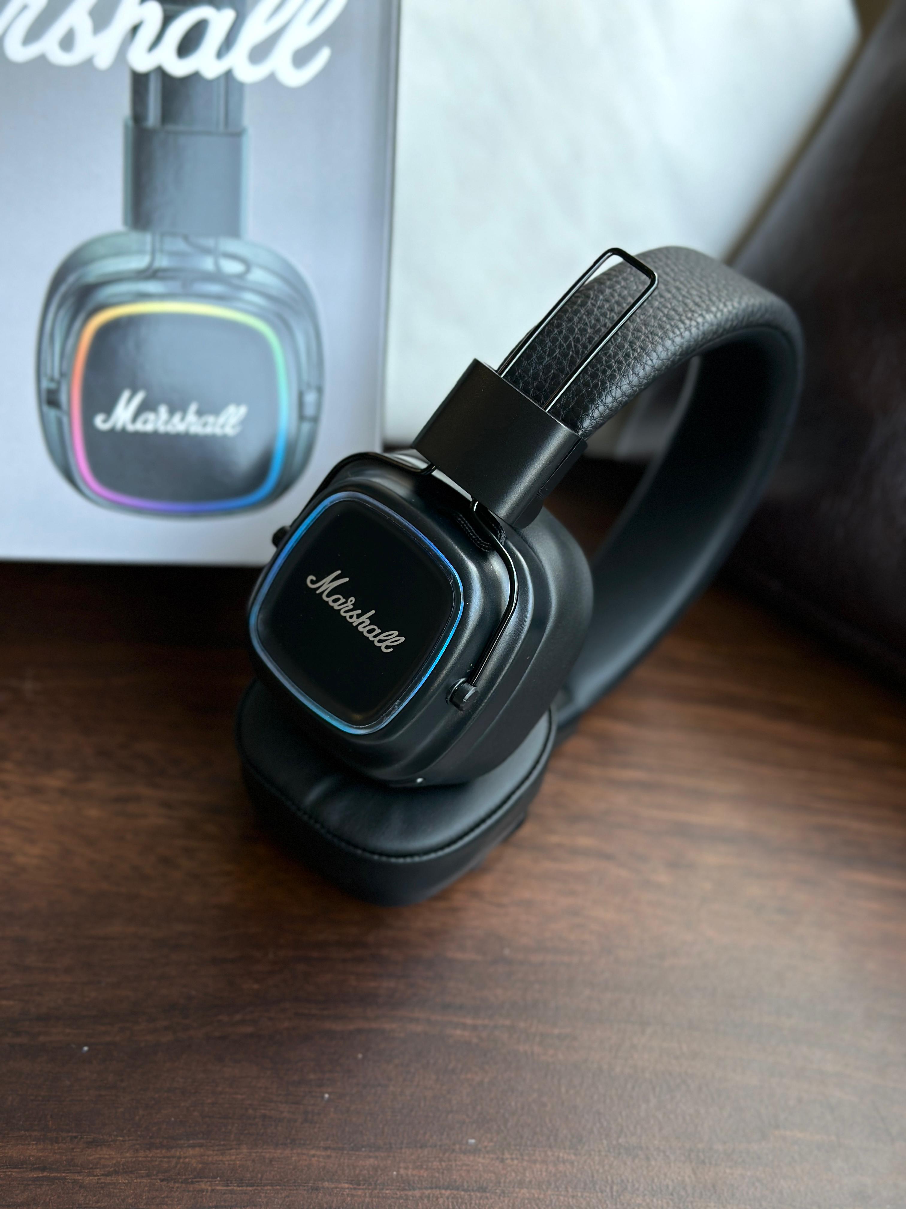 HEADPHONE