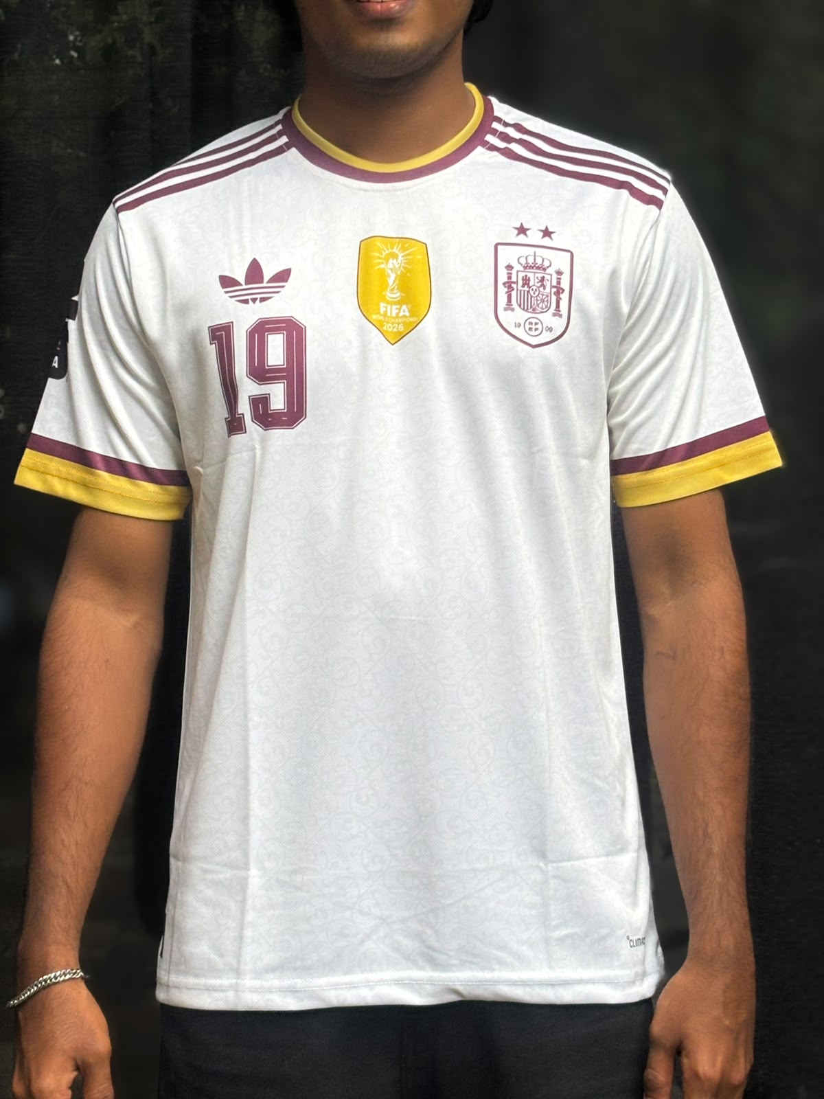 2 star Spain 2026  awayYamal